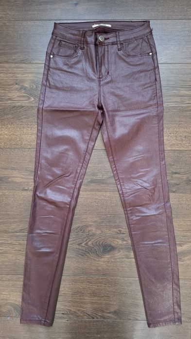 Штани з еко шкіри бордового кольору