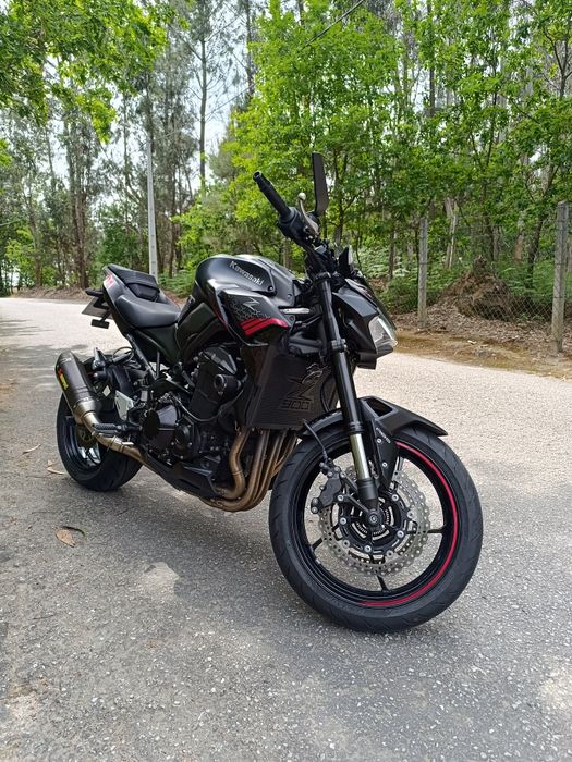 Kawasaki Z900 Poucos Km