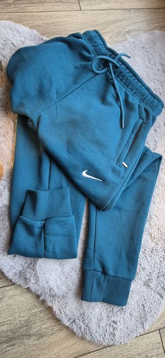 Sprzedam komplet dresu Nike