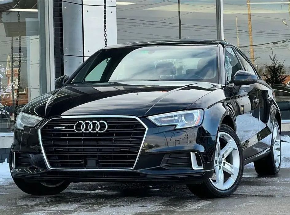 Audi A3 Sportback 2018 Audi A3 40 TFSI Sedan Premium Igła