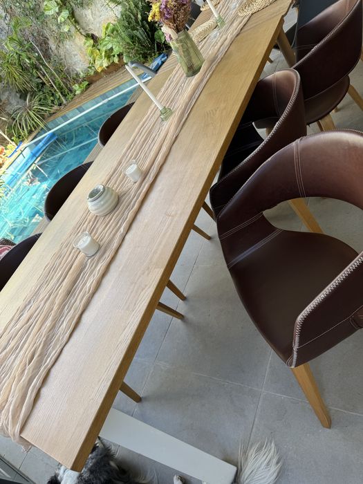 Mesa com cadeiras