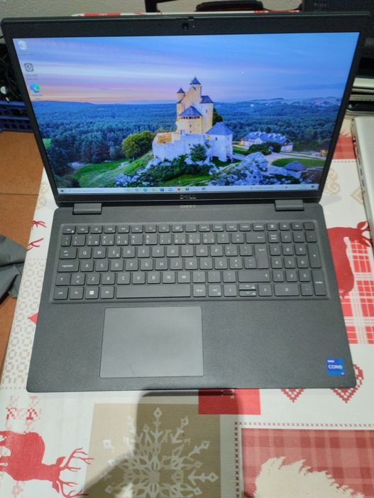 Dell latitude 3520 11°geracao I7