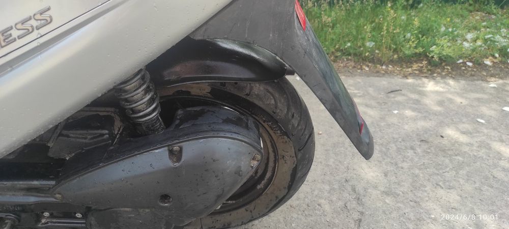 Продам мопед сузукі.