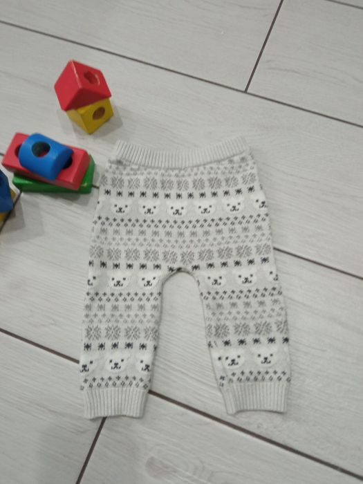 Ubranka rozm 56 ogrodniczki wełniane spodenki