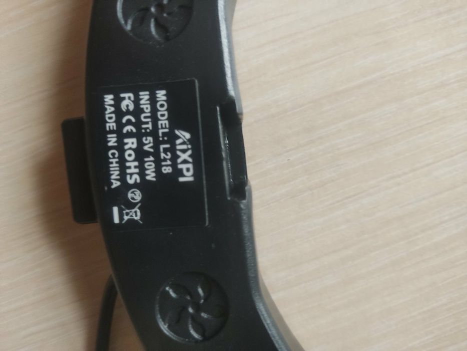 Кільцева лампа AIXPI L218 10 дюймів