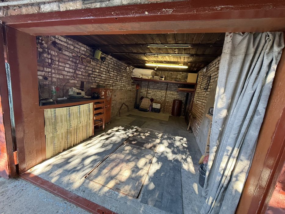 Продам гараж (АГК Гвардійський)