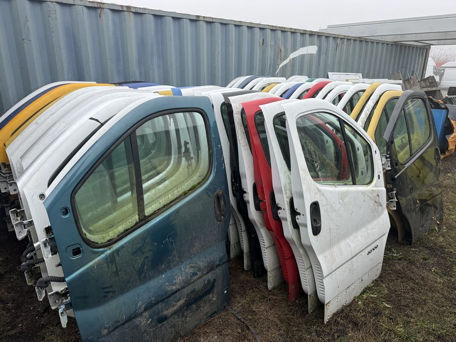 Drzwi przód przednie Lewe prawe Trafic II Vivaro Primastar