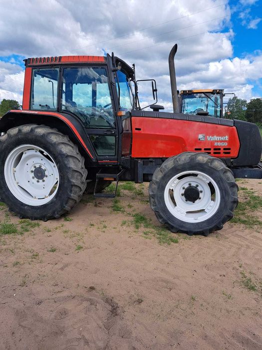 Valmet Valtra  8050 nie Renault