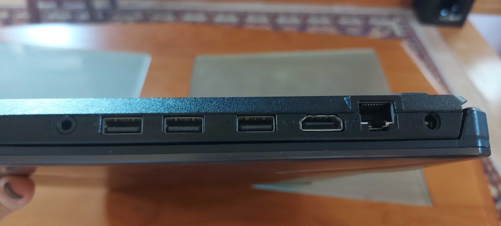 Portátil Asus TUF Gaming FX504GM