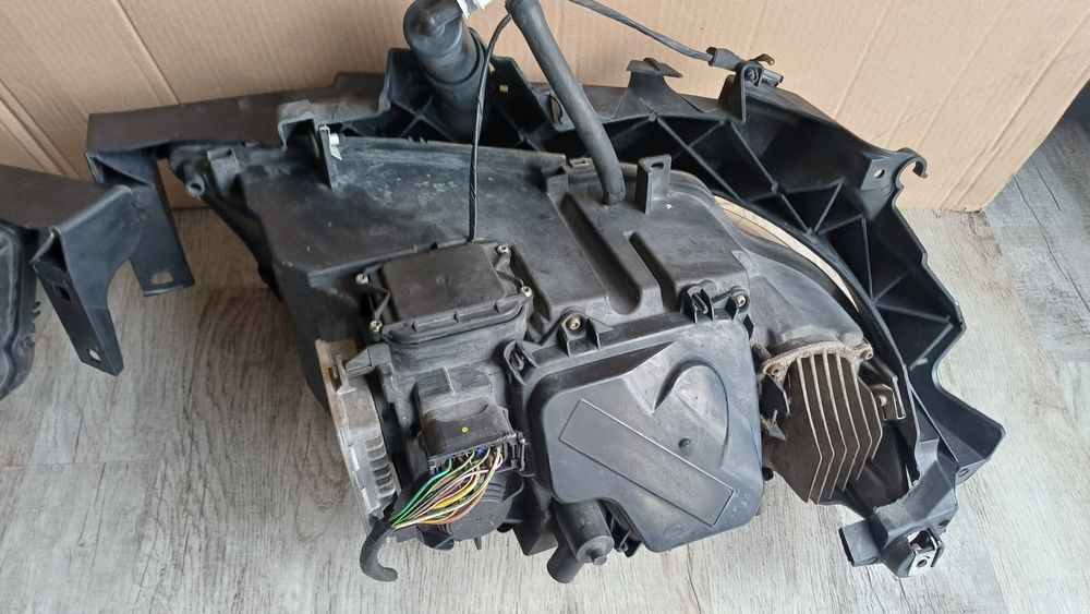 Lampa przednia lewa xenon bmw 3 E90 E91