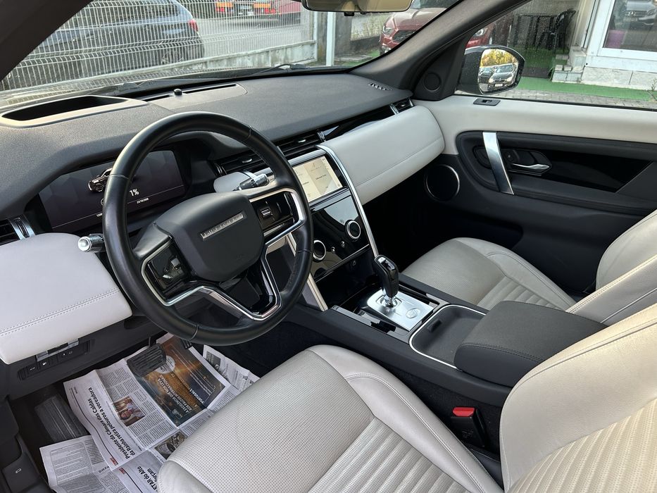 Land Rover Discovery Sport P300e