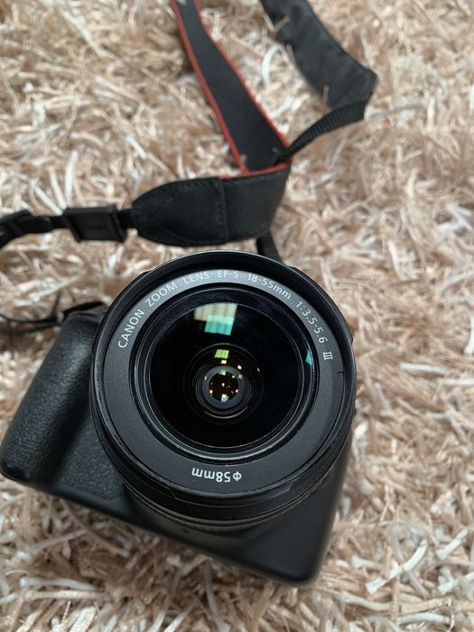 Máquina fotográfica Canon eos 1300D
