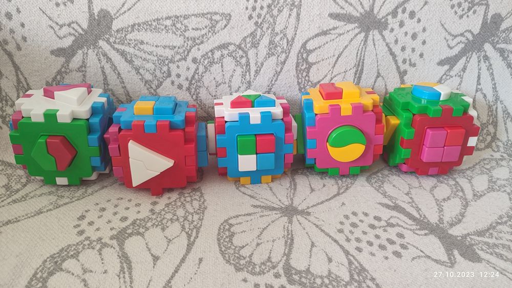 Куби іграшкові з геометричними фігурами 5 шт