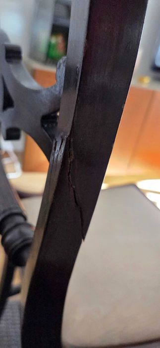 Mesa redonda antiga extensível + 6 cadeiras (para restauro)