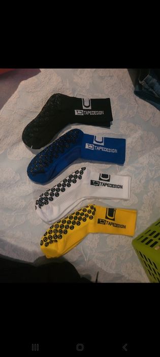 Meias desportivas tapedesign