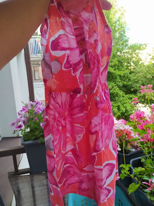 5 sukienek 98-104  super stan wesele urodziny