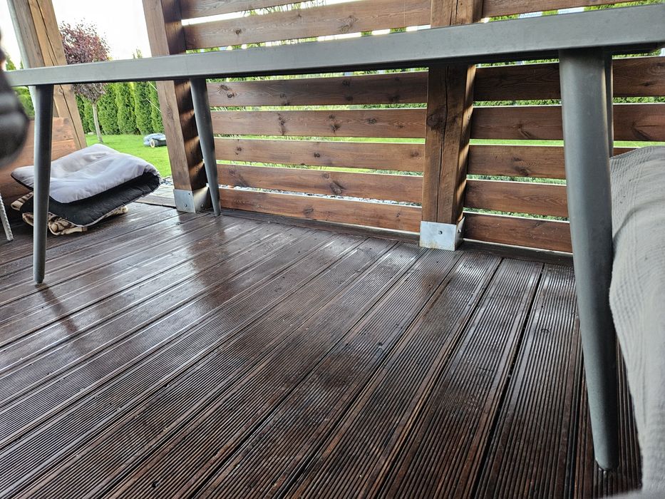 Stół ogrodowy z gresu na taras duży