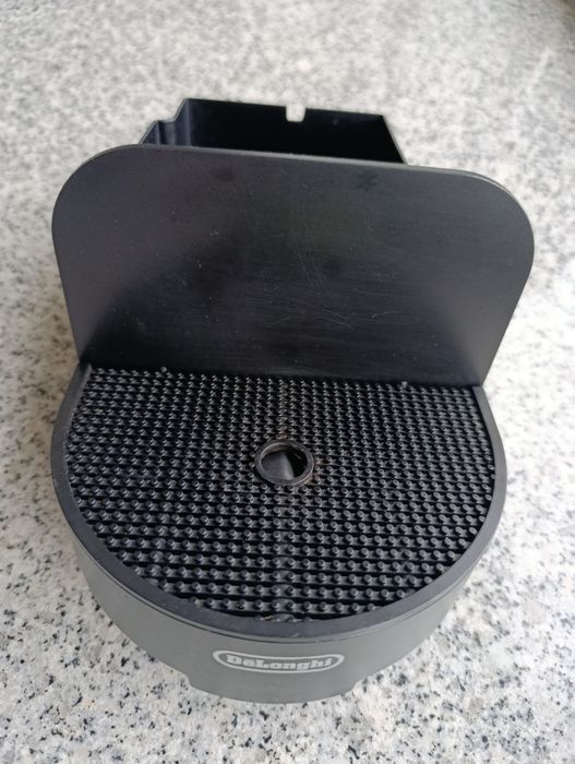 Duas peças para a máquina Nespresso Delonghi