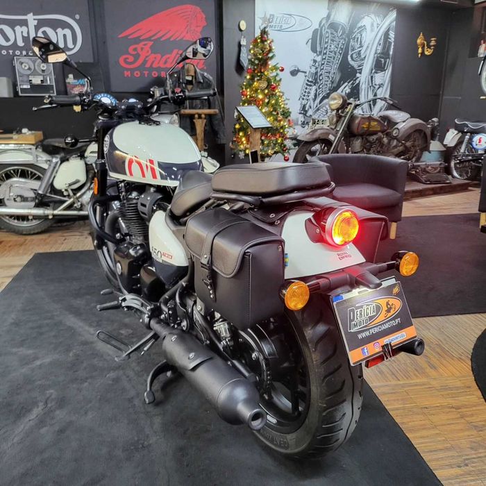 Royal Enfield Shotgun 650 / 2024