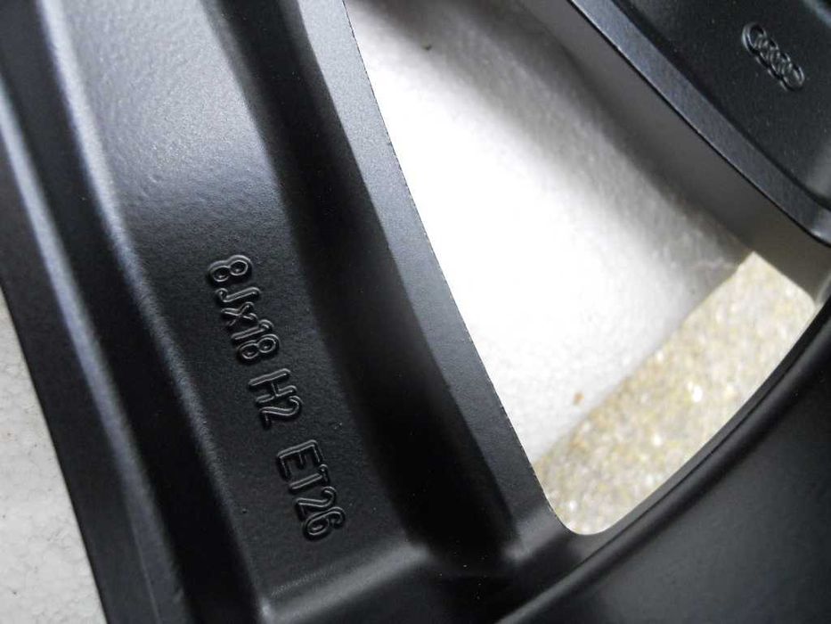 Oryginalne Felgi aluminiowe 18 " AUDI 5x112, 8J, ET26, czarny mat