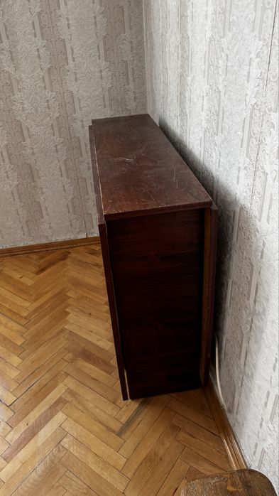 Розкладний стіл продається