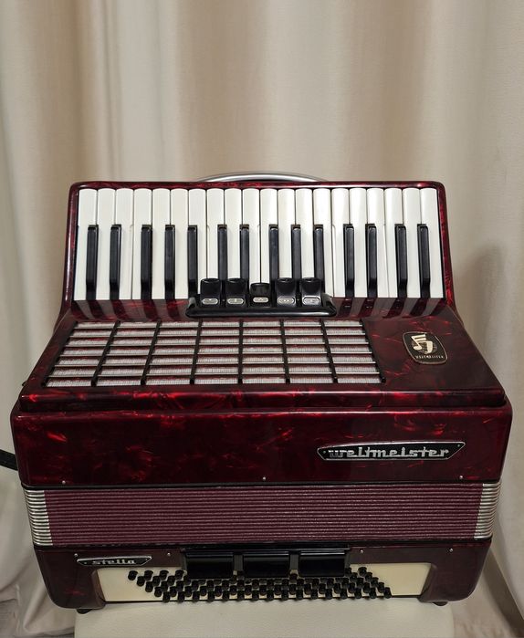 Продам Акордеон Weltmeister Stella 3/4 [80 басів] стан нового
