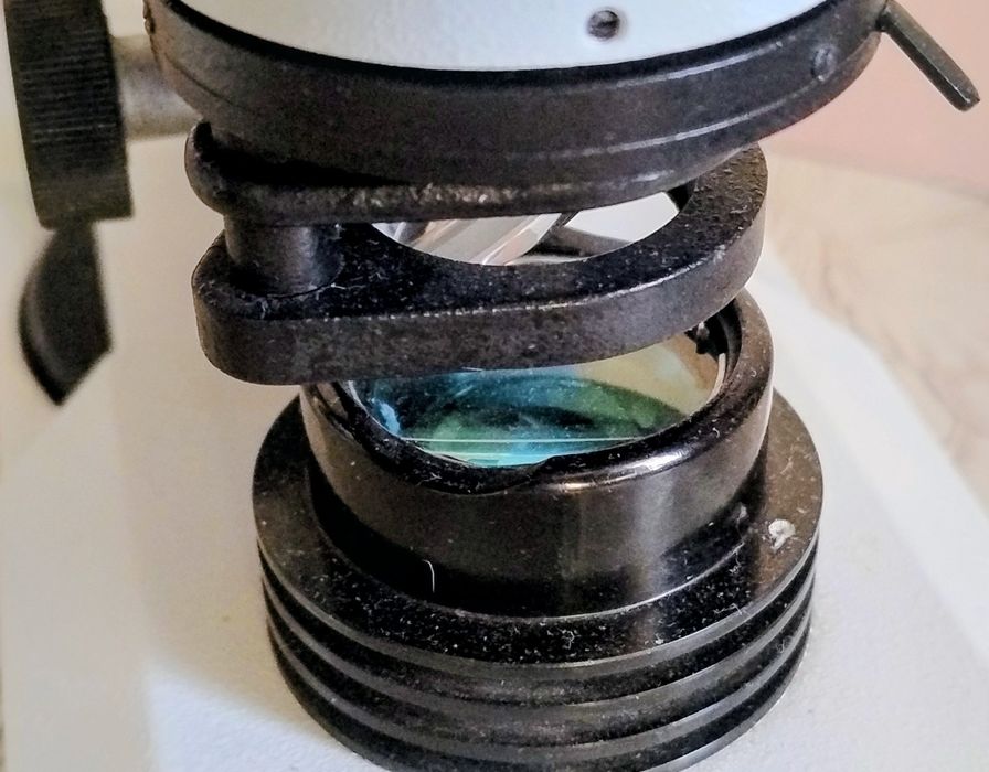 Микроскоп монокулярный Ломо-Микмед 1 ВАР 1-20.