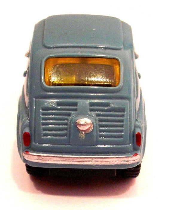 Fiat 600 antigo - brinde - anos 80 NOVO com fricção
