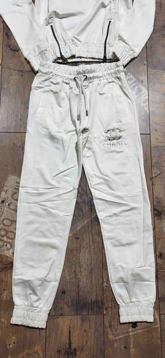 Dres damski premium biały bawełna zdobiony logo S M