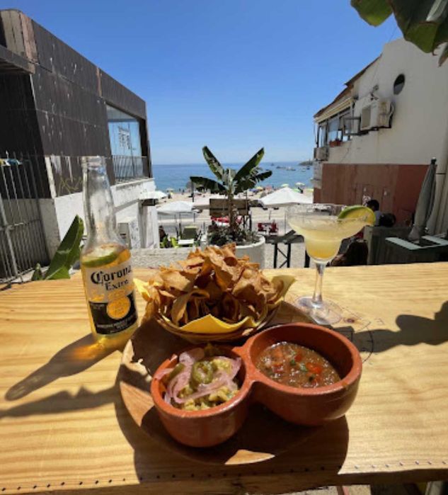 Restaurante Pronto a Funcionar à Beira-Mar — “Tacos Pexito” (Sesimbra)
