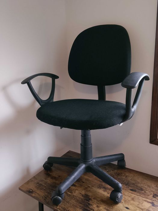 Secretaria e cadeira