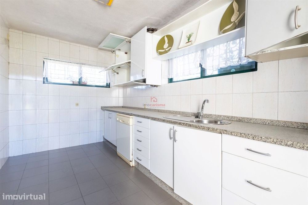 Moradia T3 em Vila das Aves, Santo Tirso