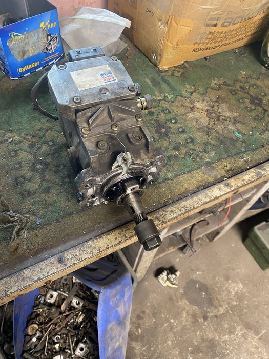 Продам 2 топлевних насоса VP 44 2,0 дизель