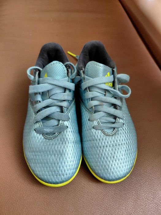 Сороконіжки футбольні