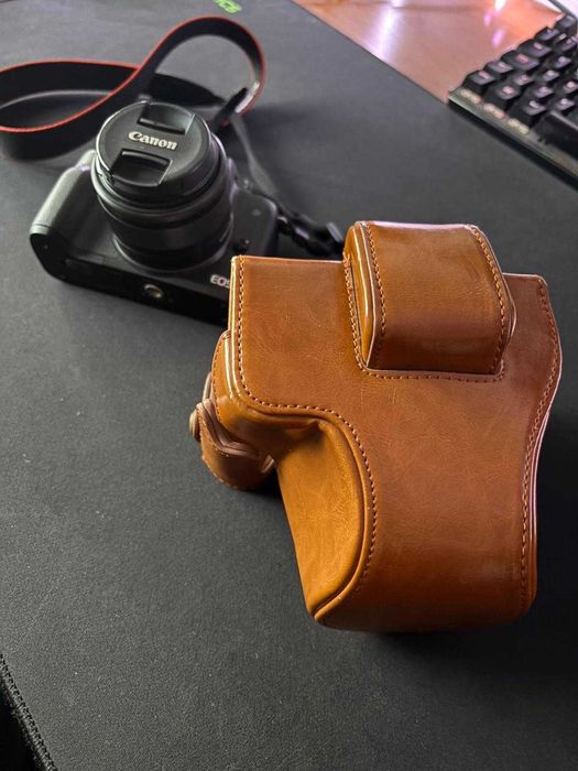 Canon M50 + Lente Canon 15-45mm + extras