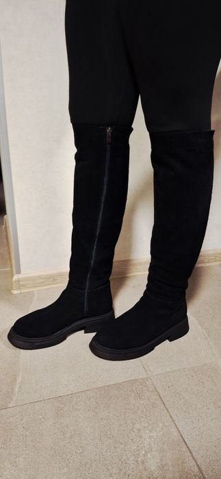 Замшеві чоботи 40 розмір