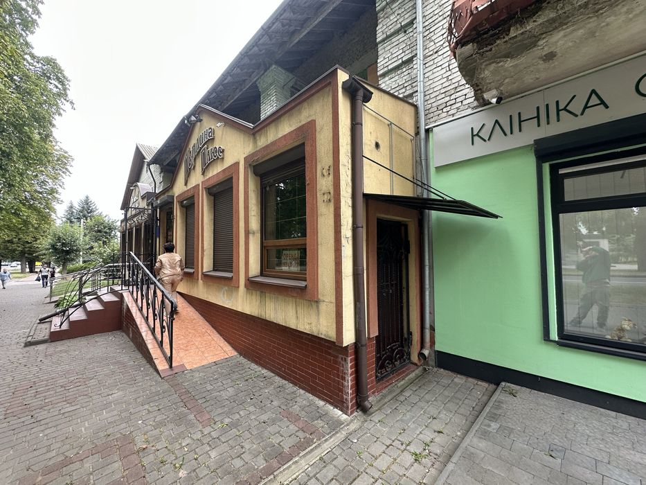 Продам комерційну нерухомість в центрі міста