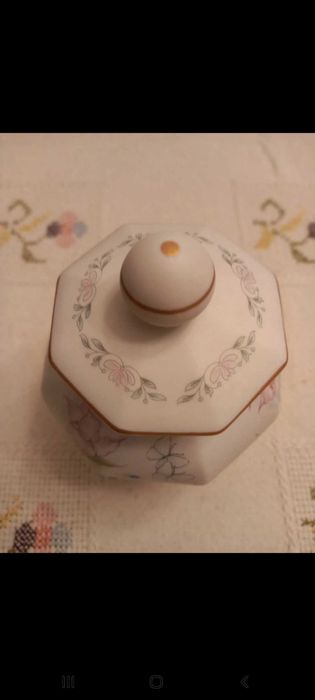 Pote de porcelana pequeno - Porcelanas Cláudia- Made in Portugal