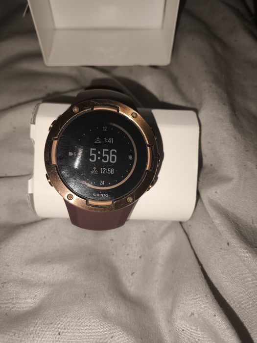 Продам часы Suunto 5