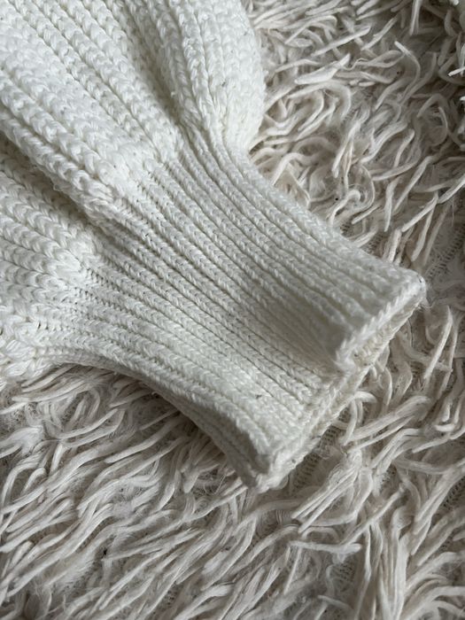 Світер молочний