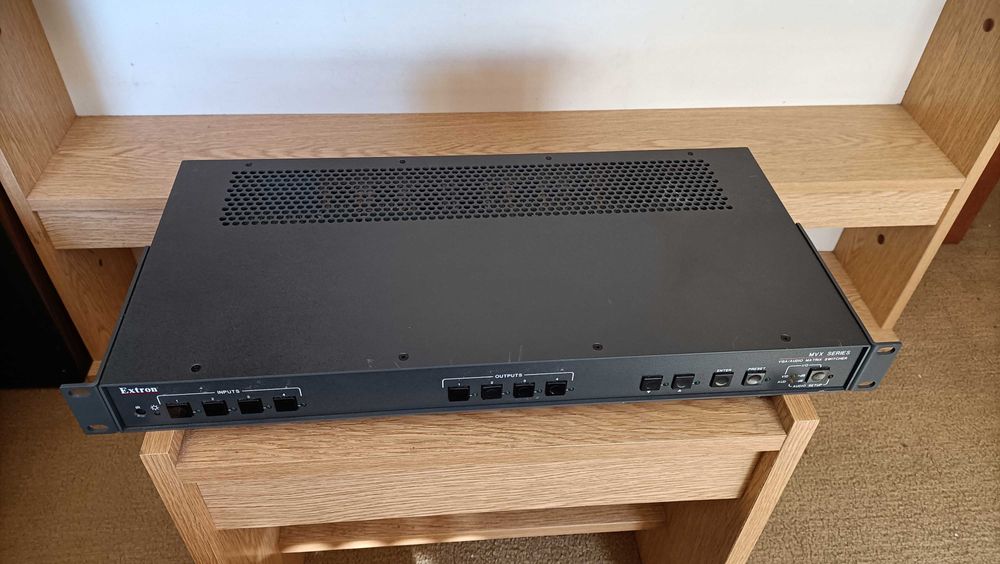VGA/Audio Matrix Switcher - Extron MVX 44 VGA A