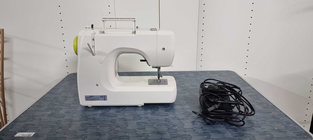 Maquina costura Delecline