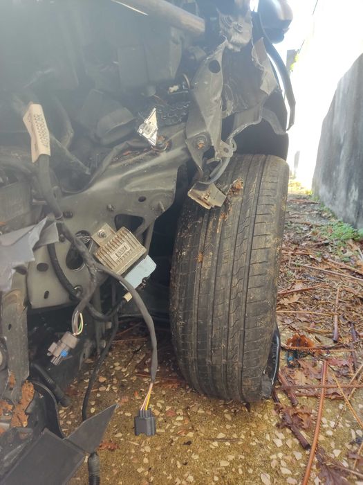 Megane IV GT Line 2016 Acidentada