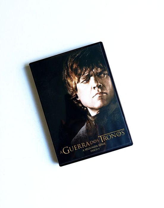 4 DVDs A Guerra dos Tronos da segunda série disco 2 - 3 - 4 - 5 com os  episódios número 2 ao 10