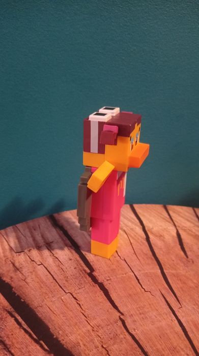 McDonald's Mojang Minecraft Birdie Wings figurka akcji 2025 r.