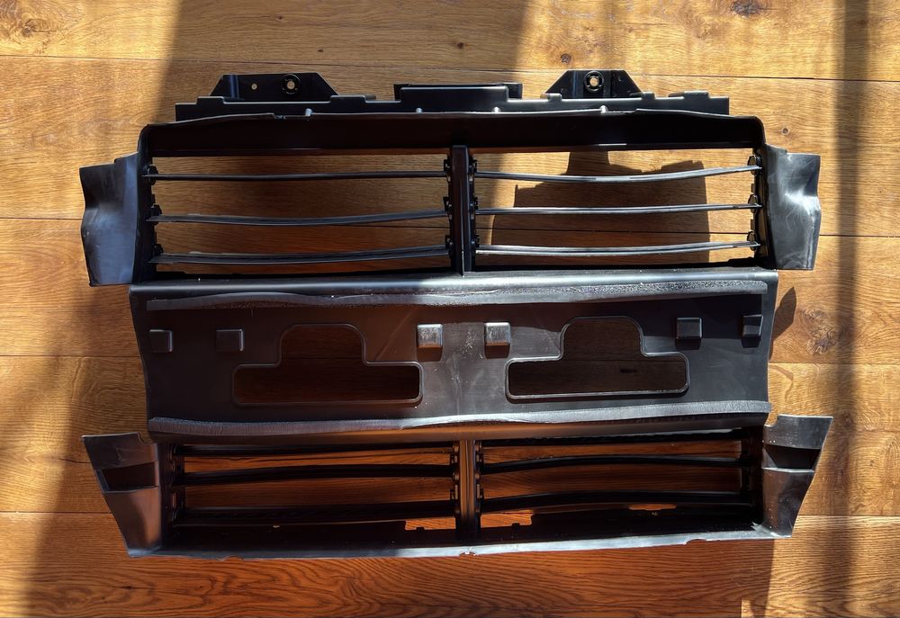 Активні жалюзі Ford explorer 2018