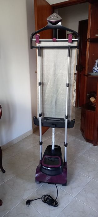 Ferro de vapor vertical Rowenta Expert Precision