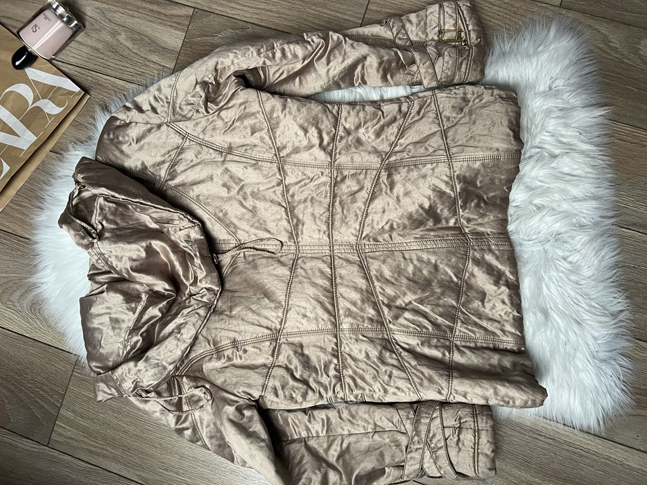 Beżowo złota kurtka damska elegancka błyszcząca 40 L