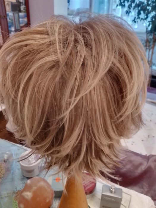 Парики женские блонд