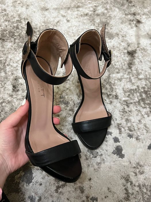 Босоніжки натуральна шкіра